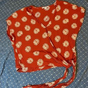 SOLD. Madwell wrap shirt size L